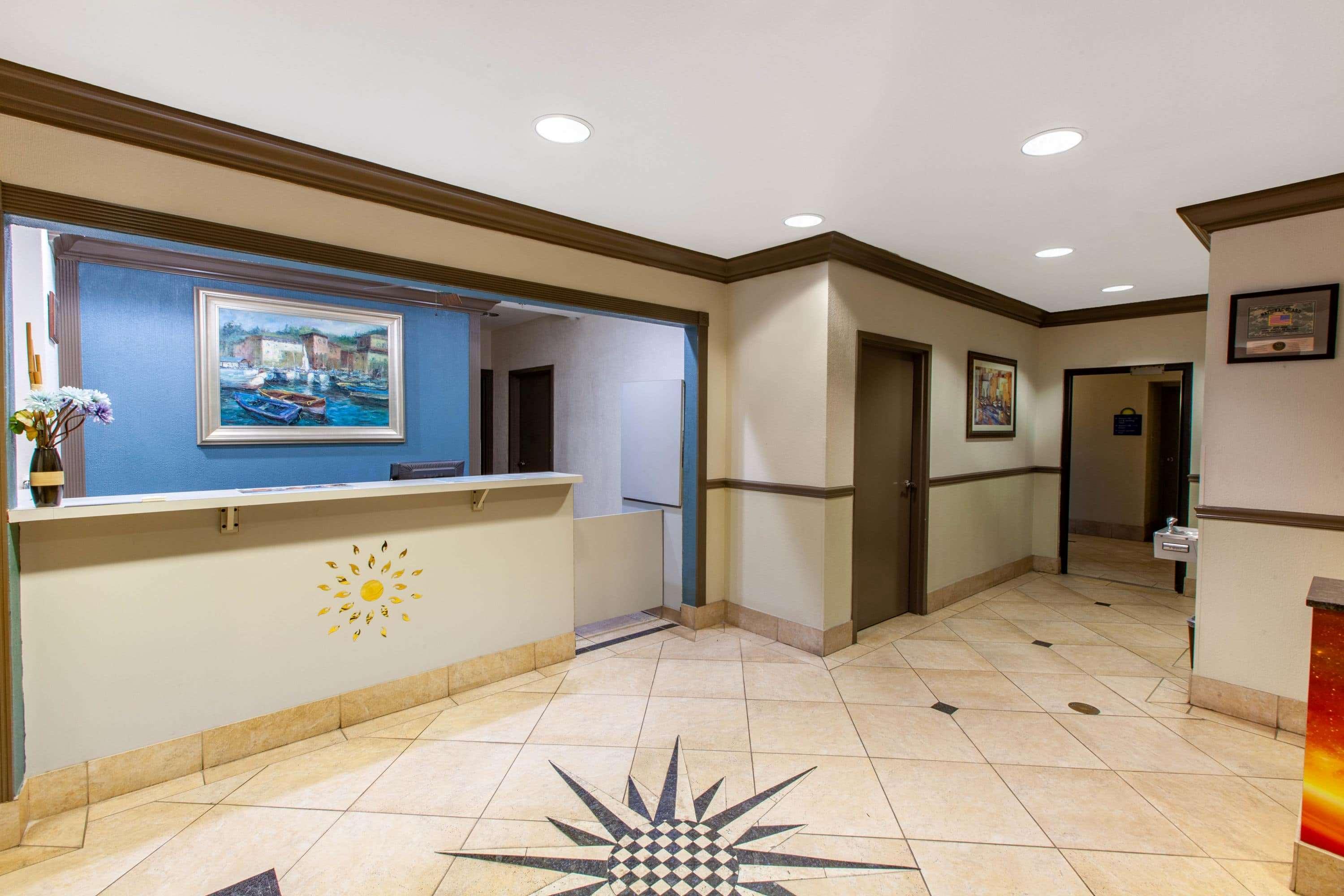 Days Inn & Suites By Wyndham Webster Nasa-Clearlake-Houston Esterno foto